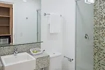 Comfort Hotel & Suites Brasilia contacts